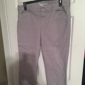 Old Navy Pants - Old Navy pixie pant Old Navy Pants - Old Navy pixie pant